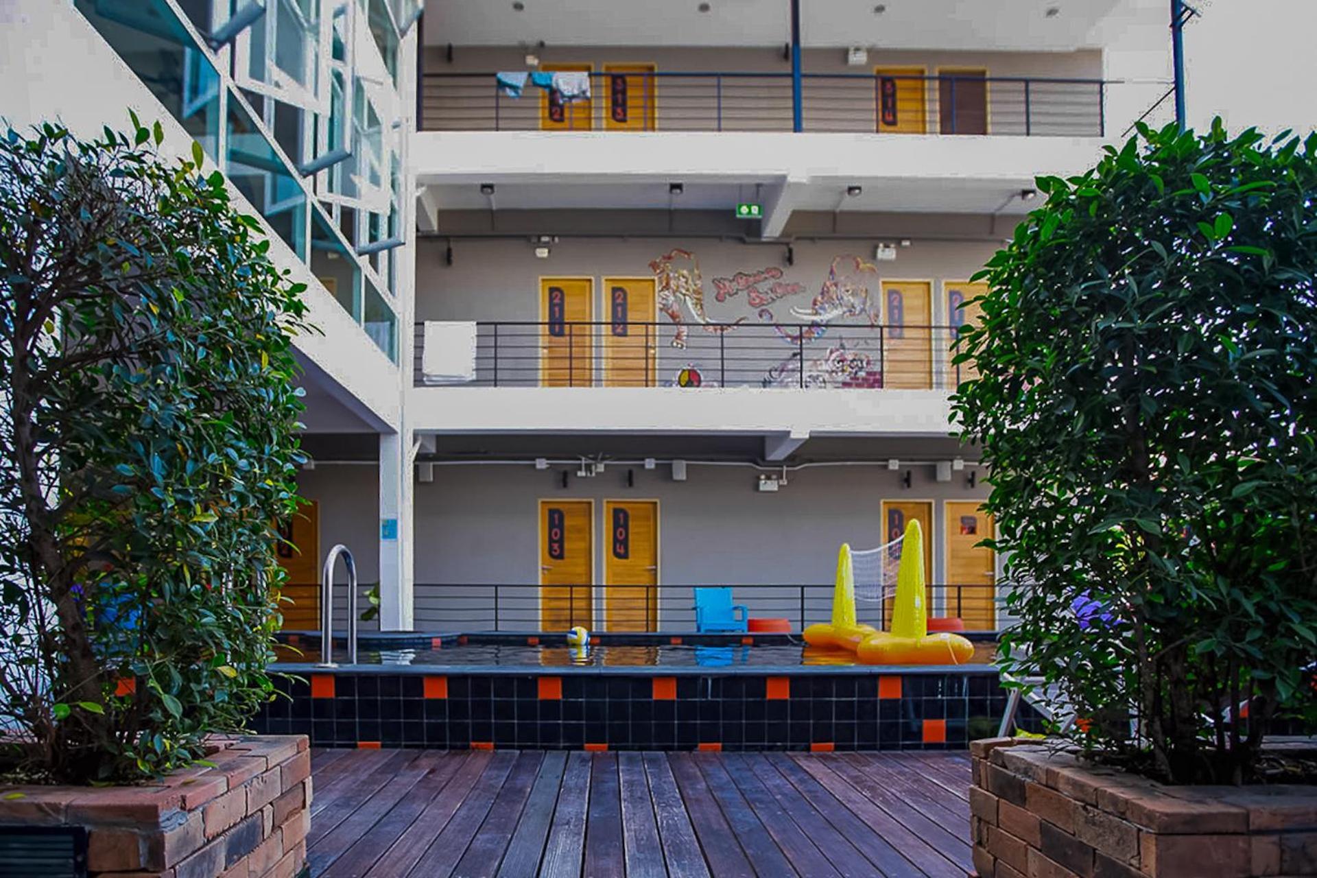 Hostal Mad Monkey